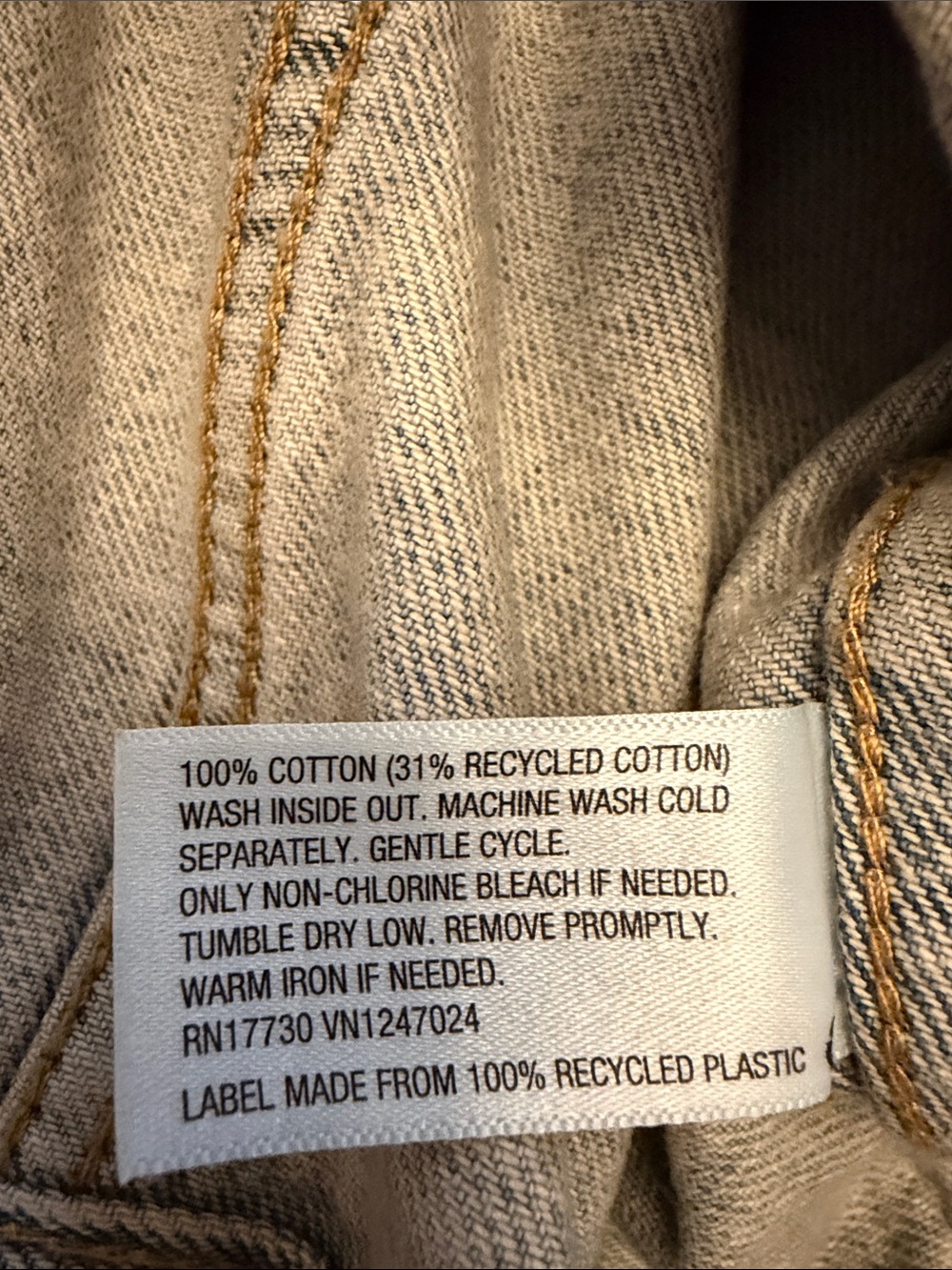 wild fable Washed Light Blue Distressed Denim Jacket - size Medium !!BRAND NEW!! - Picture 7 of 11